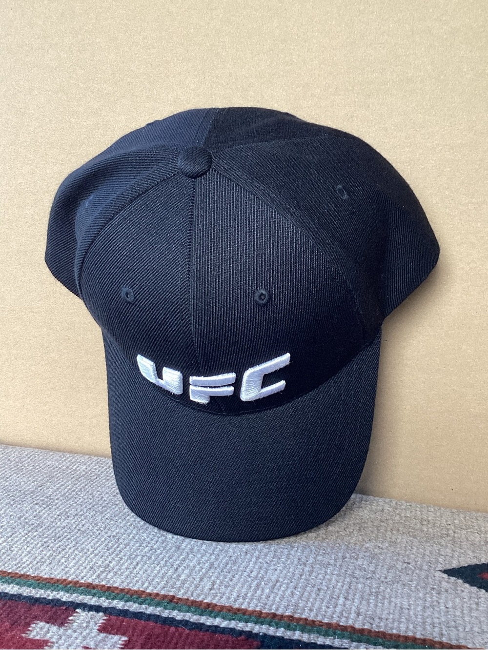 UFC Snapchat Hat - Picture 2 of 12